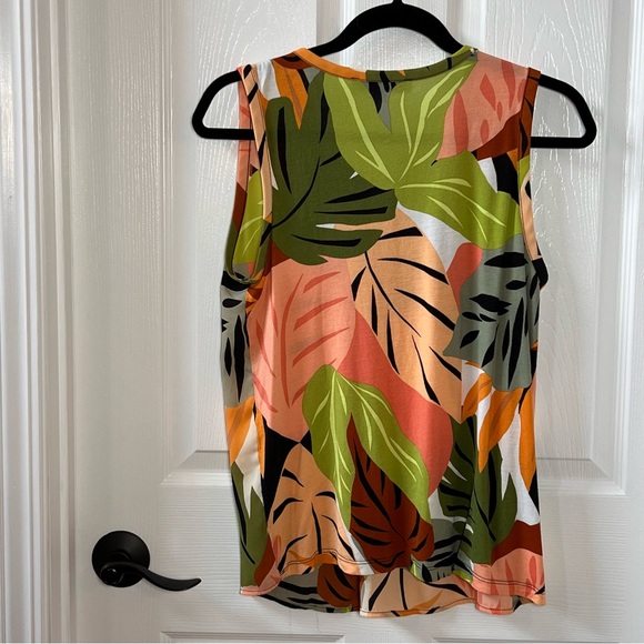 ⭐️ Loft Palm Split Neck Mixed Media Shell Sleeveless Tank SMALL - Picture 7 of 11